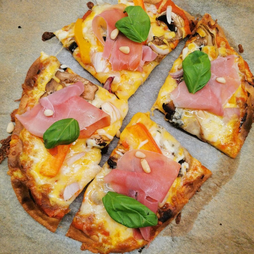 Fathead pizza - Serranoskinke