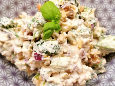 Brokkolisalat
