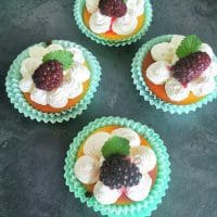 Lavkarbo muffins med sitronkrem