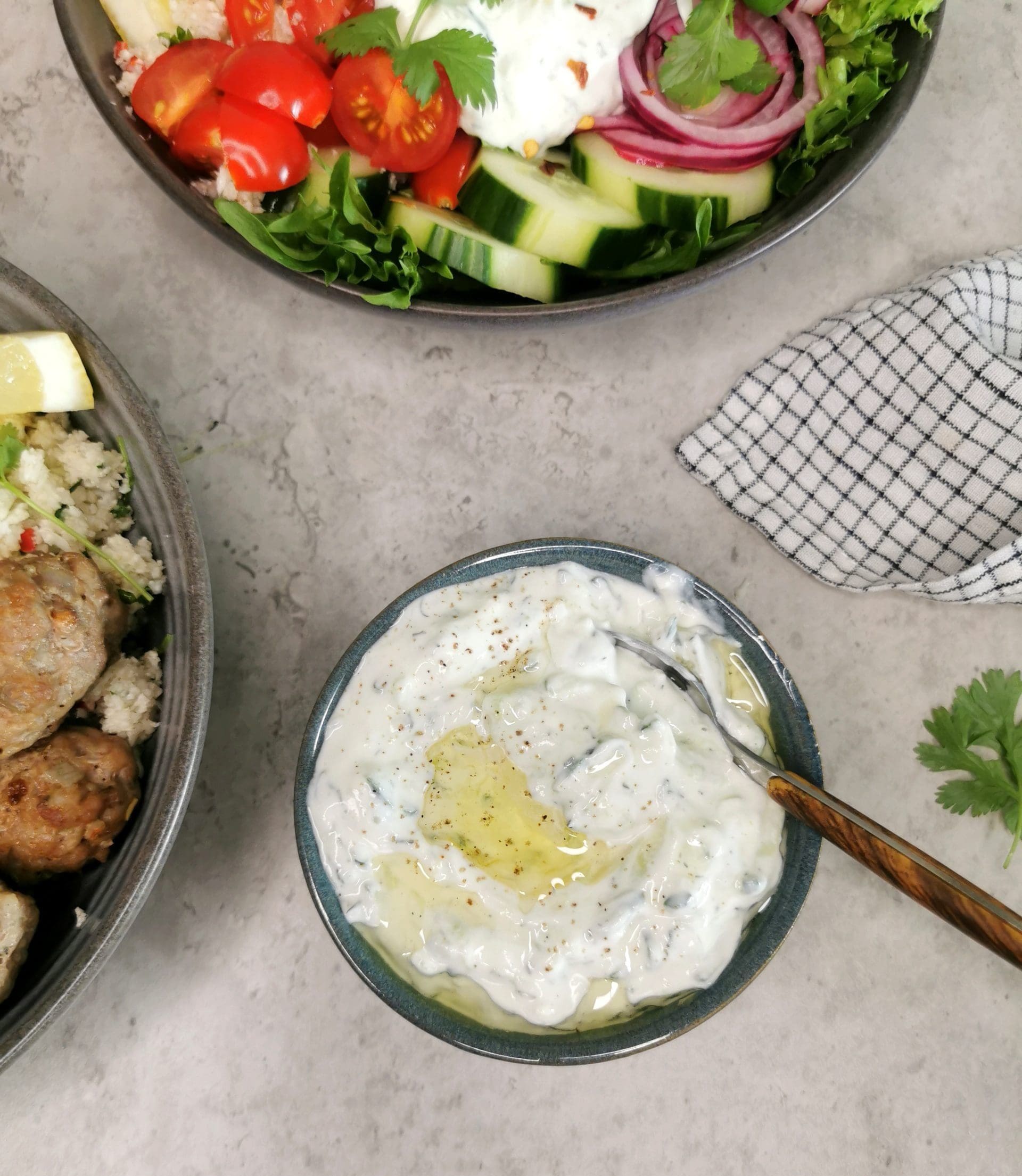 Lavkarbo tzatziki