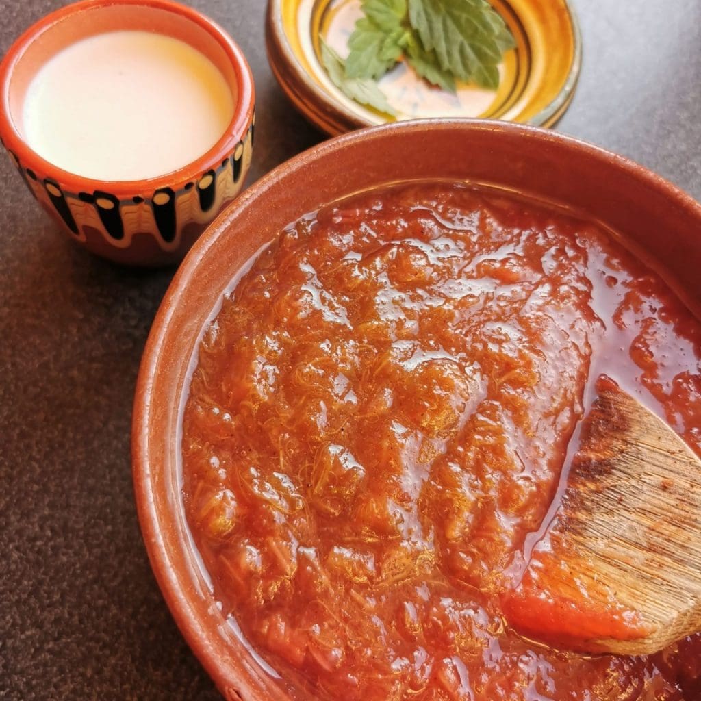 Lavkarbo rabarbragrøt