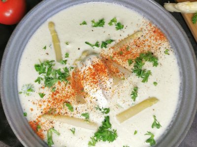 Lavkarbo aspargessuppe
