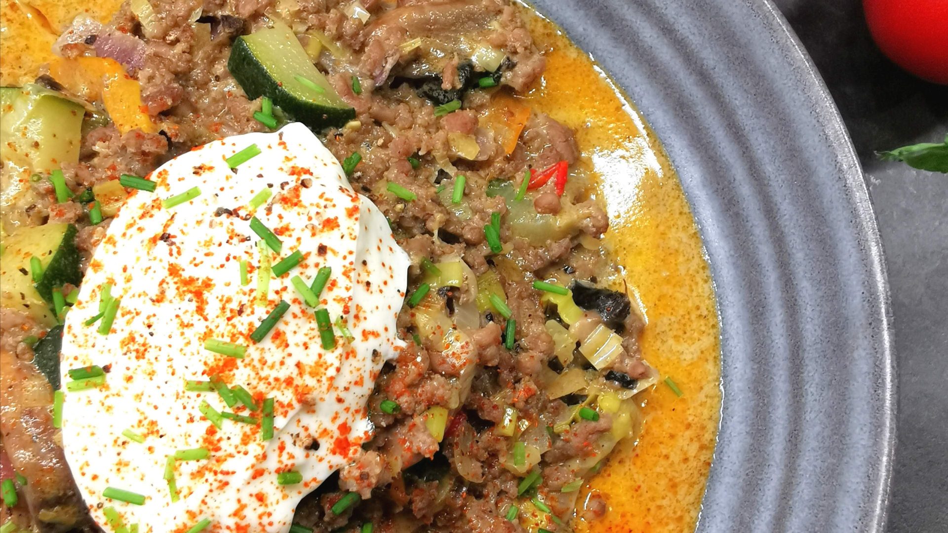 Lavkarbo kjøttdeiggryte