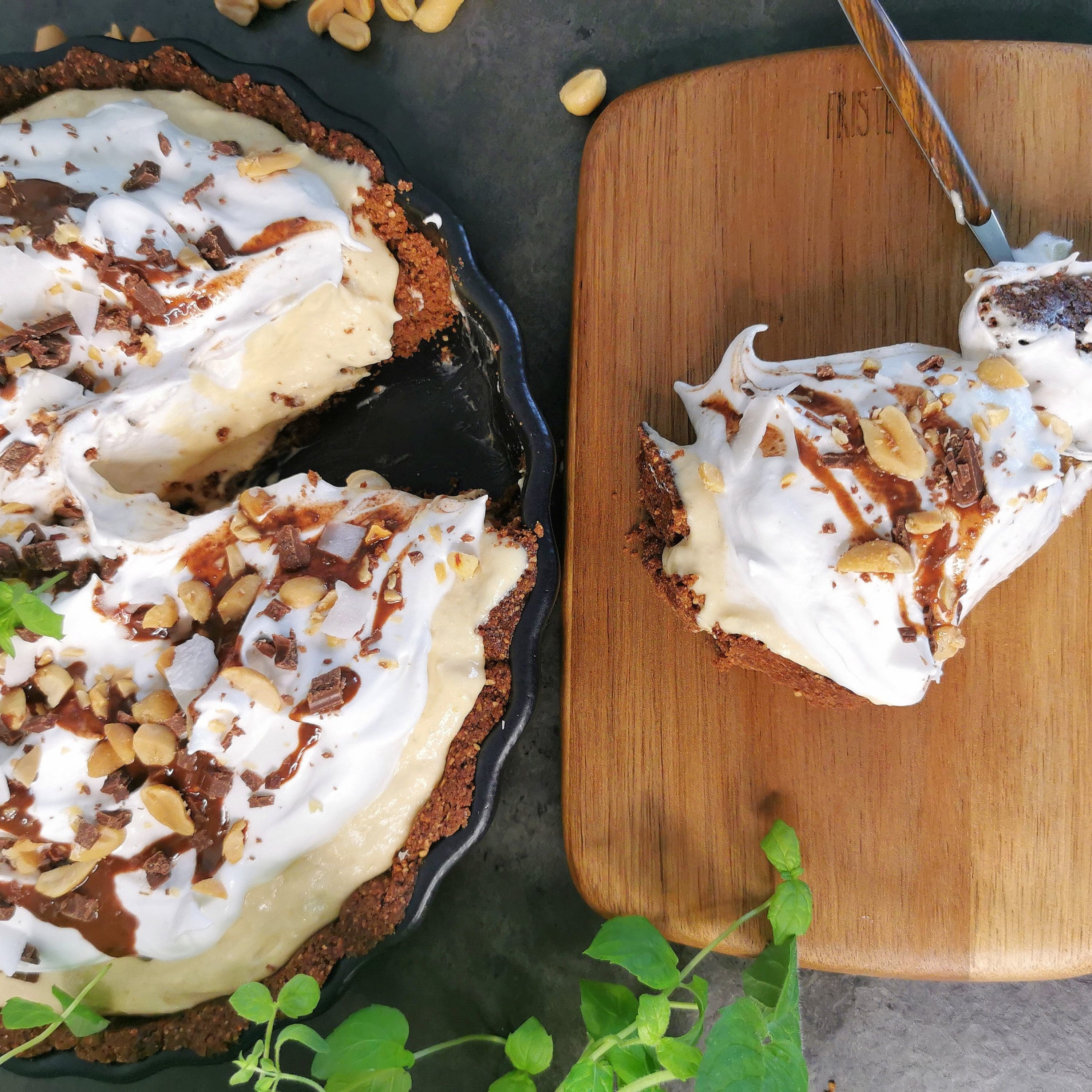 Lavkarbo peanøttpai med marshmallow fluff