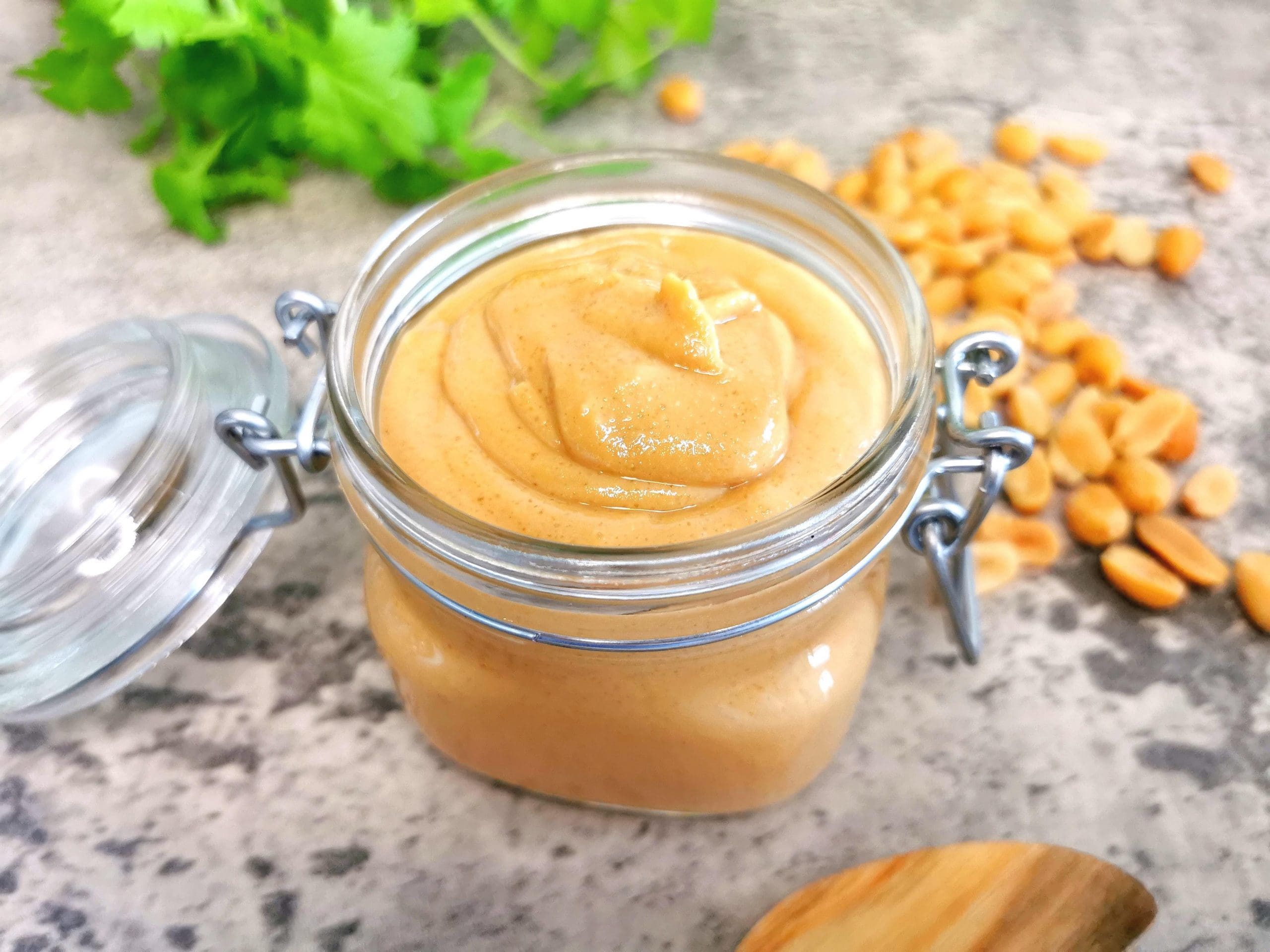Lavkarbo peanøttsmør