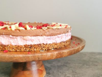 Lavkarbo bringebærfromasjkake
