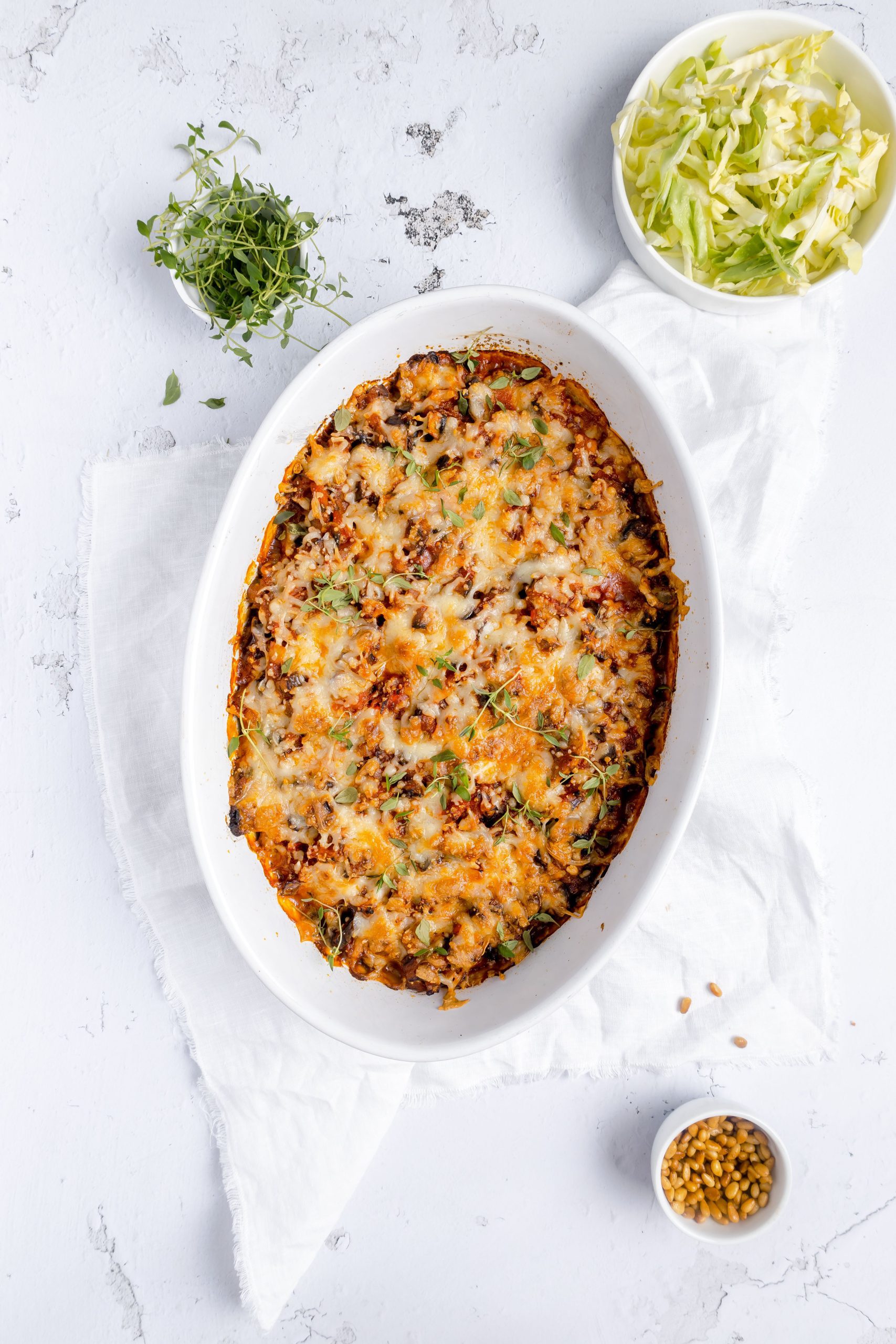 Lavkarbo vegetargrateng med smørstekte pinjekjerner. Foto, Aina Sjo.